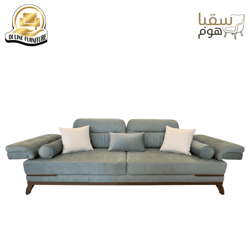 وسادة مريحة على الكنبة الثلاثية، تصميم حديث وجودة عالية.