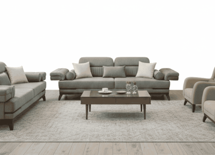 وسادة على الكنبة الثلاثية والكراسي لراحة إضافية.